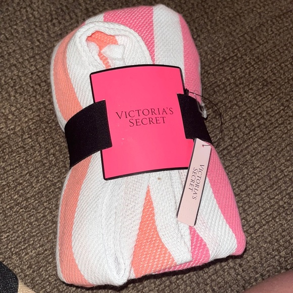 Victoria's Secret Other - ⏳Victoria secret 2017 beach blanket